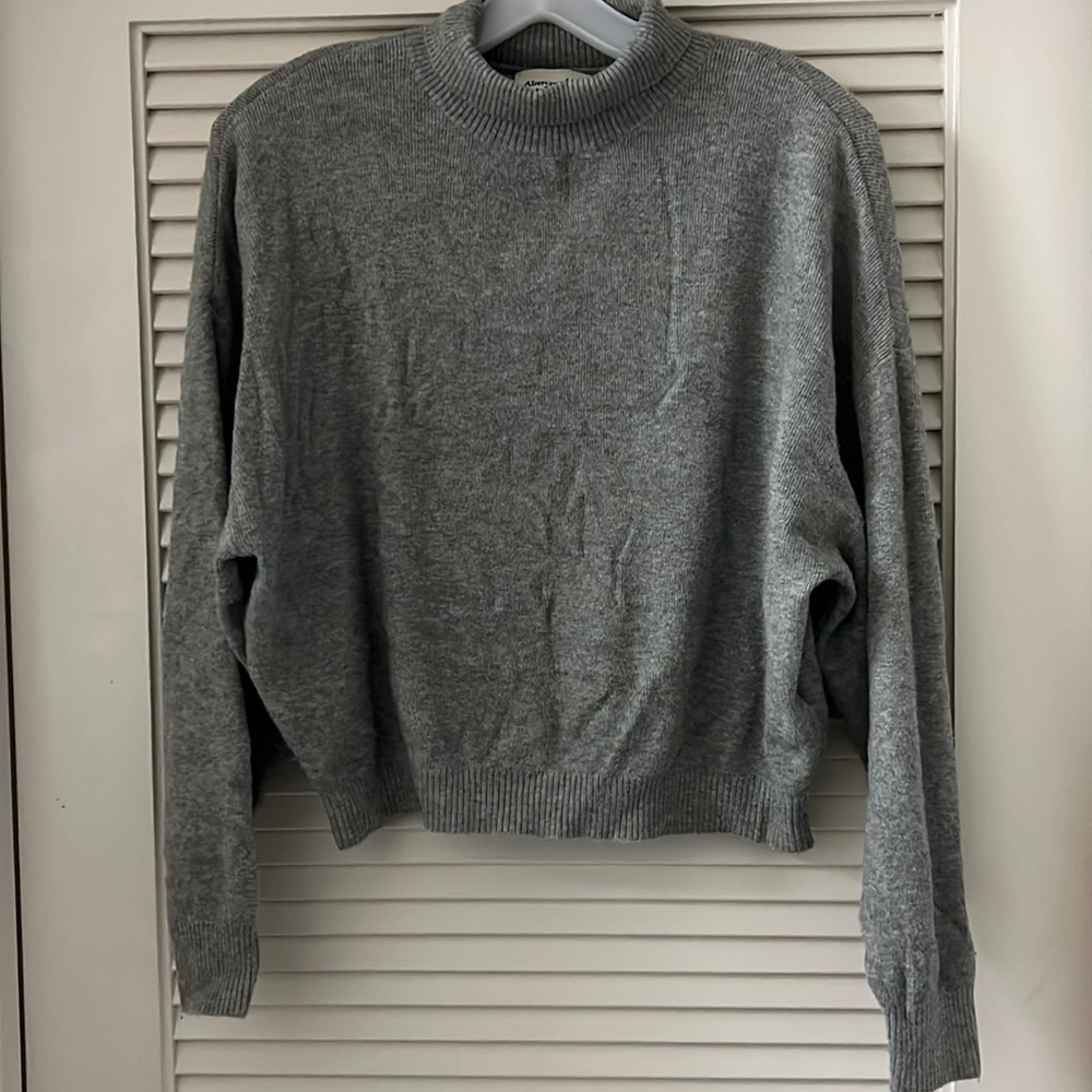 Cropped sweater